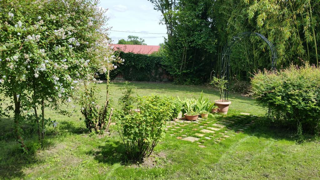 Vila Le Gite De Laurence Sainte-Liviere Exteriér fotografie